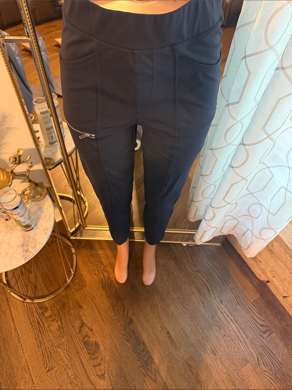 HALARA Black High-Waist Ankle Pants with Zip Pocket